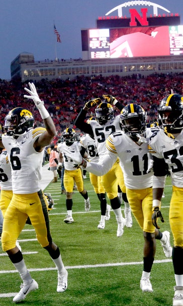 Duncan’s late FG lifts No. 19 Iowa past Cornhuskers 27-24